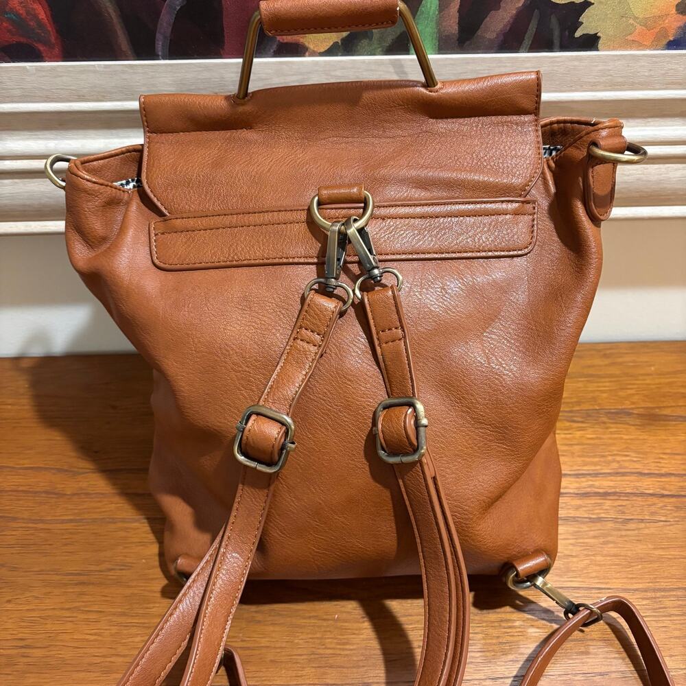 Antik Kraft Brown Vegan Leather Backpack | Boho Minimalist Rucksack - Picture 4 of 10